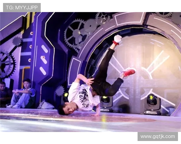 上海攀岩队在世界街舞大赛中的力量表现引发热议与赞赏