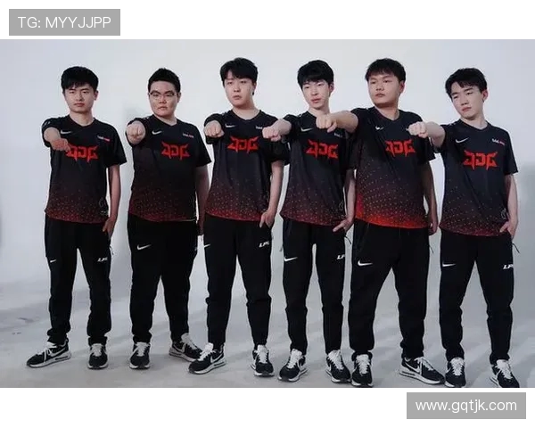 和平精英焦点分析：深入探讨JDG战队的实力与战术优势