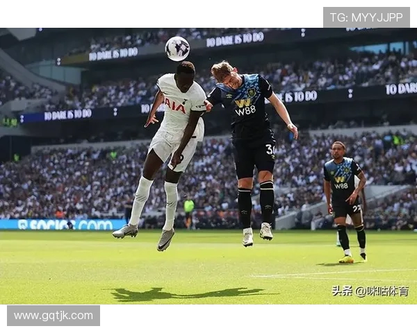 伯恩利对阵热刺精彩直播全程回顾及赛后分析