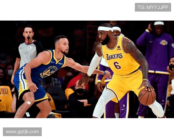 勇士与湖人激战正酣主直播精彩瞬间回顾与分析