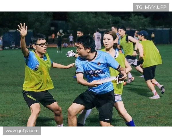 重庆飞盘队在世界滑板锦标赛中的战术创新与表现分析