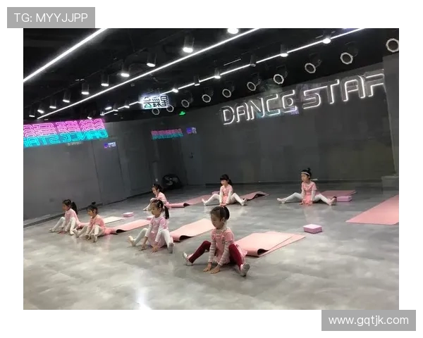 杨丽独家分享街舞心得与技巧助你舞出自我风格与自信 杨丽独家分享街舞心得与技巧助你舞出自我风格与自信