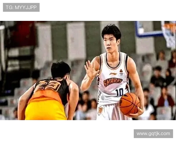 上海篮球队战术创新引领潮流助力球队崛起与发展