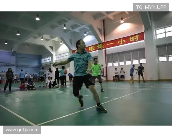 广州羽毛球队盯防体系解析与战术运用探讨